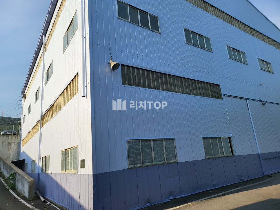 경남 창원시 성산구 신촌동 경남 창원시 성산구 신촌동 공장임대 사무실있음 호이스트2.8t 2대 월세 매물번호 12205 사진 2