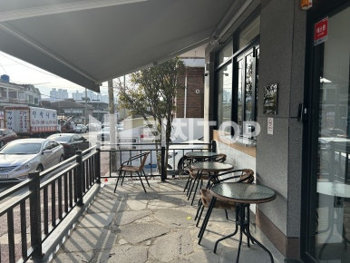 경남 창원시 성산구 신월동 \u2605 신월지구대 인근 코너 위치한 1층 카페 \u2605 월세 매물번호 12257 사진 2