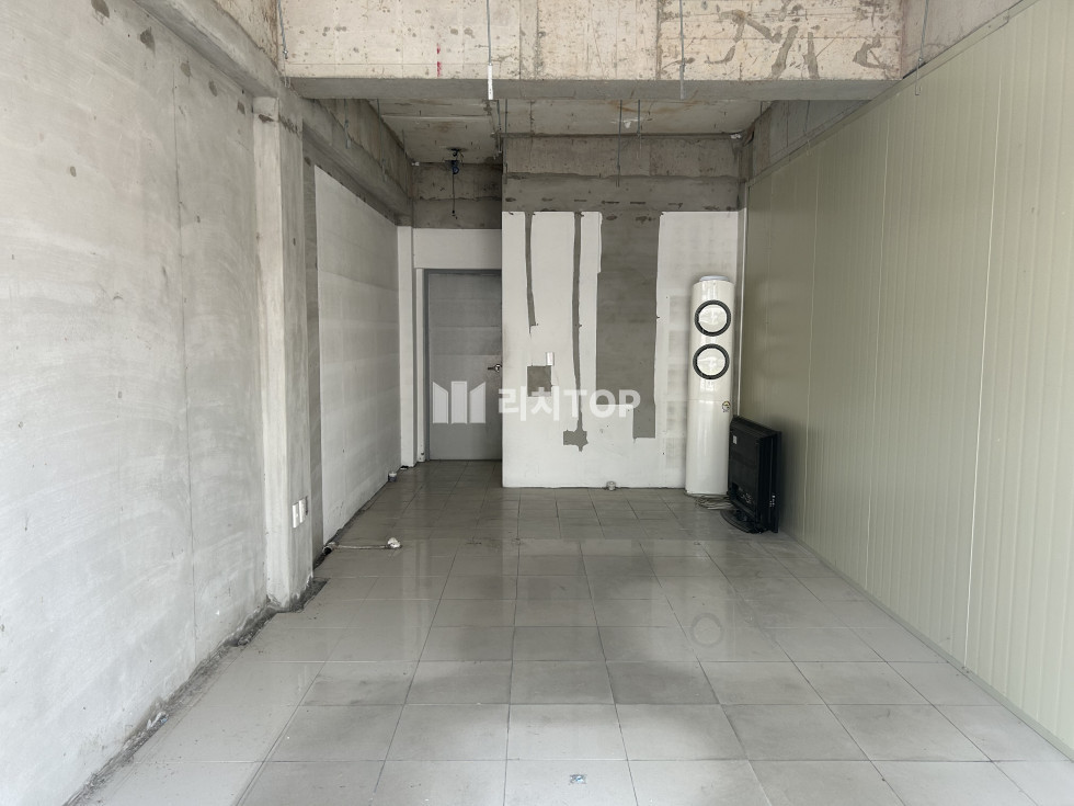 경남 창원시 의창구 봉곡동 \u2605 봉림동 들어가는 입구 가시성 좋은 1층 점포 \u2605 월세 매물번호 12320 사진 1