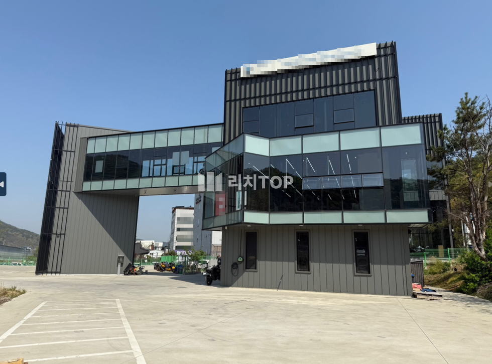 경남 창원시 마산회원구 내서읍 \ud83d\udc4d 내서쪽 통건물 매매 메디컬건물 + 카페건물로 추천 넉넉한 주차장이 장점 매매 매물번호 12329 사진 2