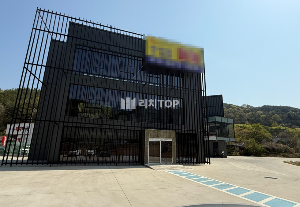 경남 창원시 마산회원구 내서읍 \ud83d\udc4d 내서쪽 통건물 매매 메디컬건물 + 카페건물로 추천 넉넉한 주차장이 장점 매매 매물번호 12329 사진 8