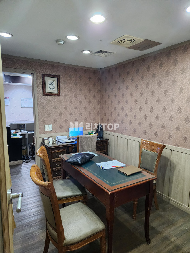 경남 창원시 의창구 팔용동 \u2714\ufe0f 팔용동 대형평수 학원자리 임대 운동시설 사무실 당구장 노유자시설등 추천 월세 매물번호 12357 사진 3