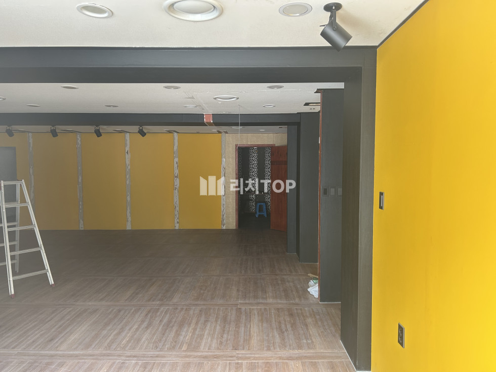 경남 창원시 성산구 사파동 사파초 인근 도로변 무권리 상가 인테리어 사무실 추천 월세 매물번호 12421 사진 1