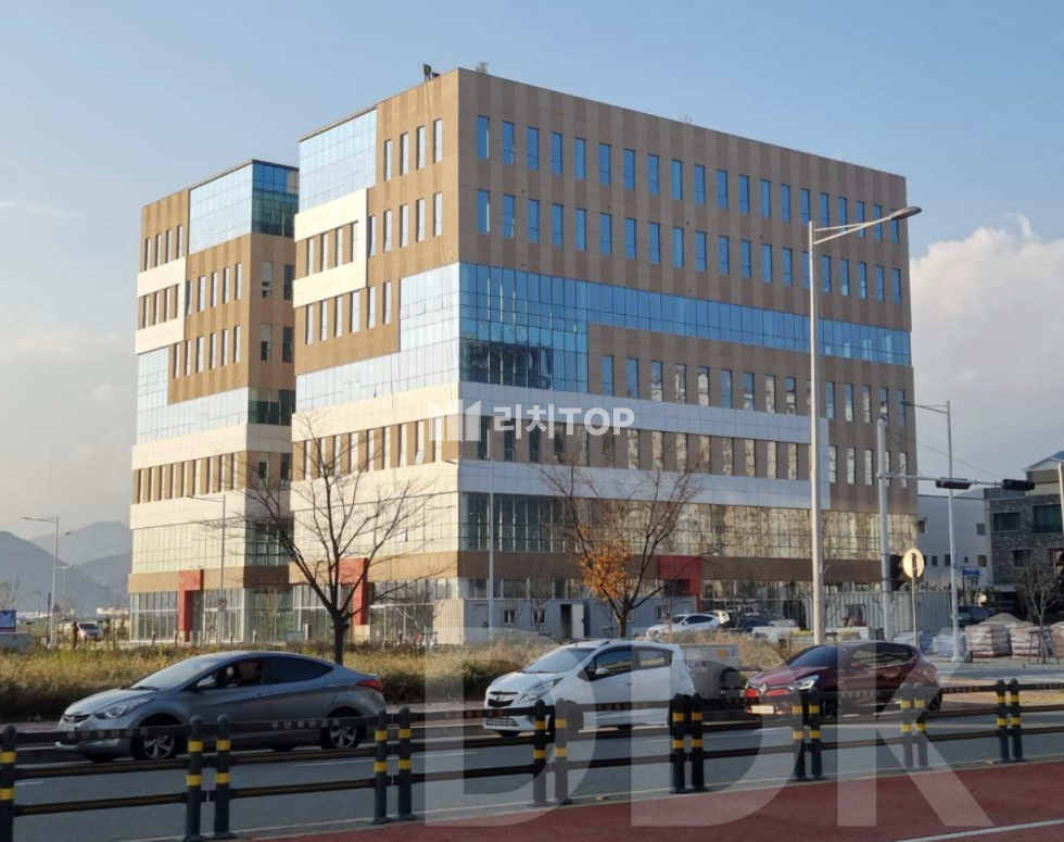부산 강서구 명지동 부산 명지국제신도시 상업 빌딩 상가 매매 근린생활시설 180평 매매 매물번호 12472 사진 4