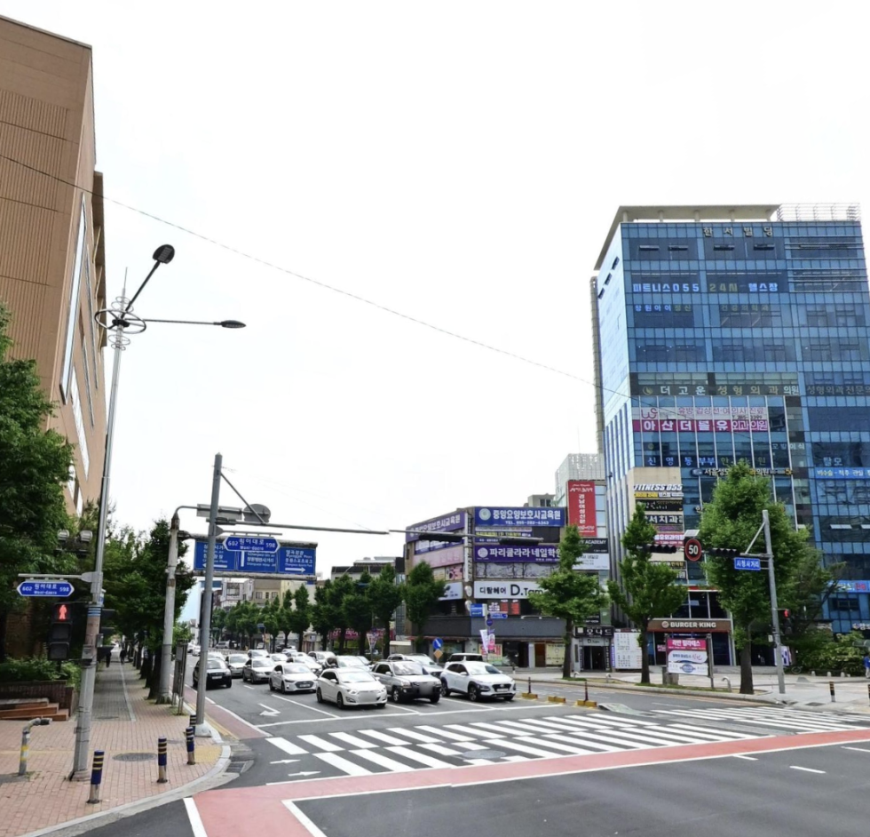 경남 창원시 성산구 중앙동 창원 중앙동 위치 접근성 최상의 업무 빌딩 통건물 매매 매물번호 12473 사진 1