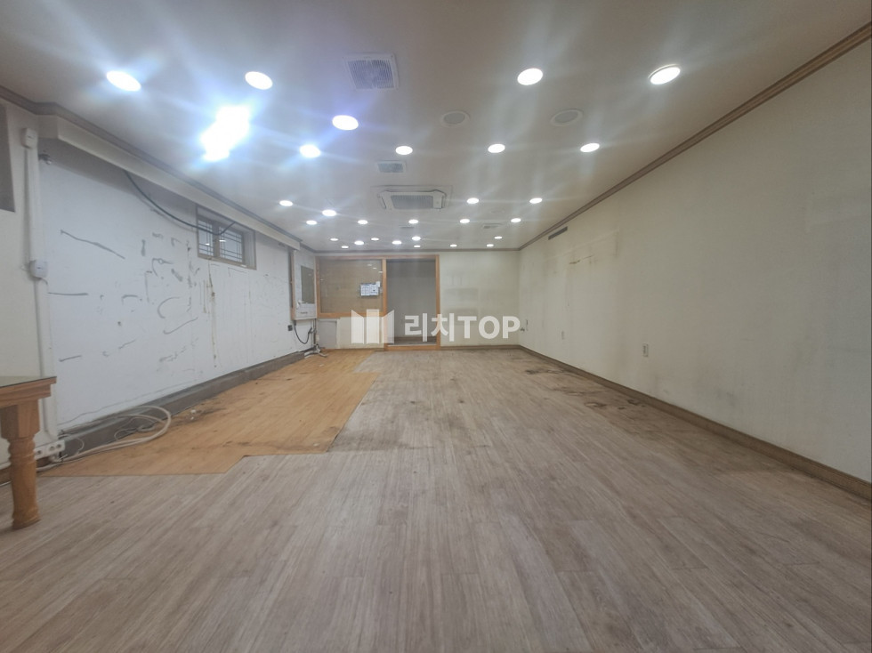경남 창원시 성산구 가음동 가음동 대단지 지하1층 상가, 메인거리 월세 매물번호 12545 사진 1