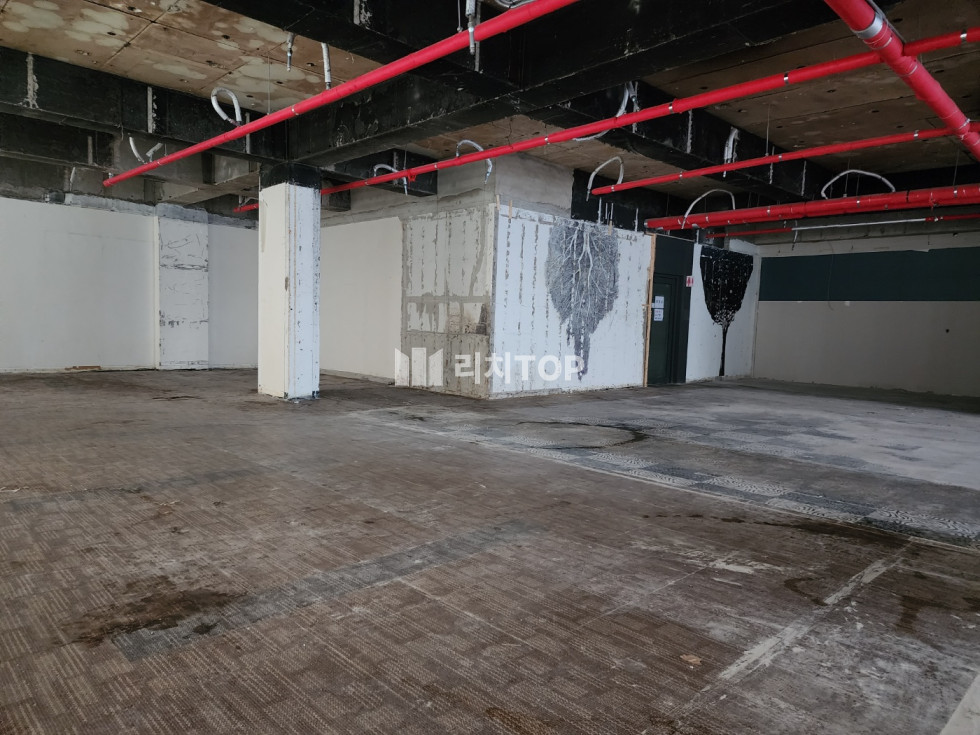 경남 창원시 마산회원구 합성동 내부 화장실 있는 대로변 상가 매매 매물번호 12646 사진 2