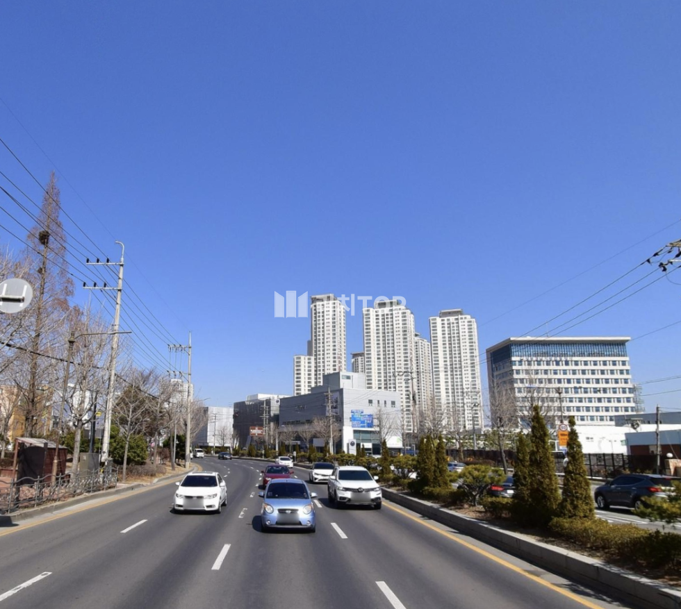 경남 창원시 마산합포구 신포동1가 [마산 신포동] 해양대로 대로변 통건물 임대! 전시·사무 최적 입지 월세 매물번호 12647 사진 1