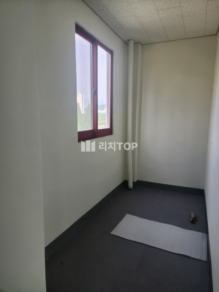 경남 창원시 의창구 팔용동 보증금 조절 가능한 팔용공구상가 최고 입지, 기본 인테리어 새로 시공, 무권리 전세 매물번호 12807 사진 4