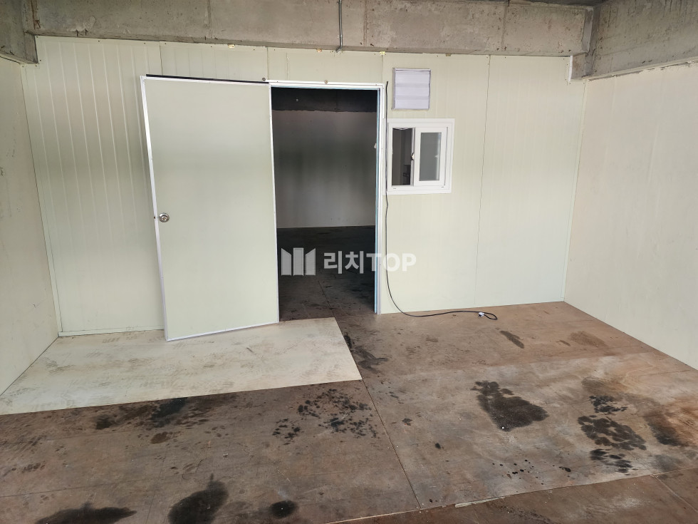 경남 창원시 의창구 팔용동 팔용공구상가 최고입지, 무권리 월세 매물번호 12815 사진 3