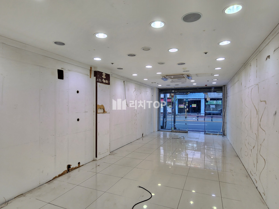 경남 창원시 의창구 도계동 \u2714\ufe0f 도계동 도계시장 인근 큰 도로변 버스정류장 주변 1층 상가 임대 월세 매물번호 12881 사진 2