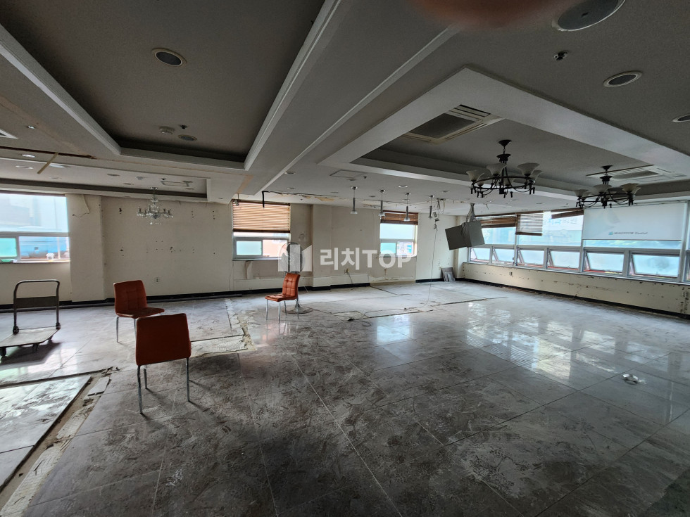 경남 창원시 의창구 도계동 \u2714\ufe0f 도계동 기존에 10년넘게 병원했던 자리 2층 전체(90PY) 임대 병원 사무실등 추천 월세 매물번호 12883 사진 6