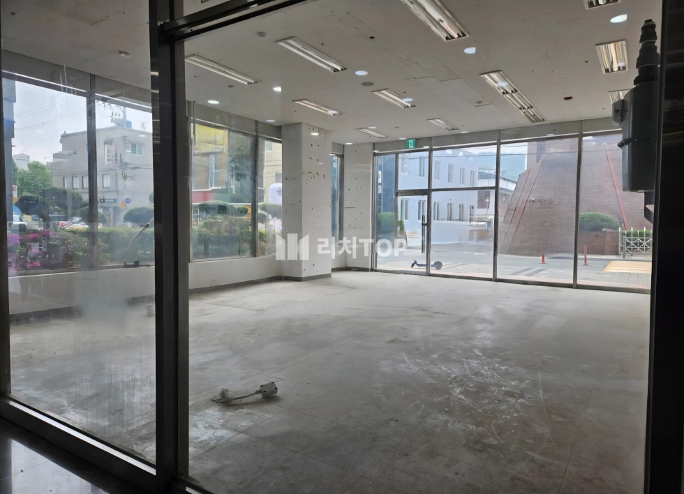 경남 창원시 마산회원구 석전동 \u2714\ufe0f 마산 석전동 동도센트리움 1층상가 카페 소매점 등 추천 월세 매물번호 12898 사진 1