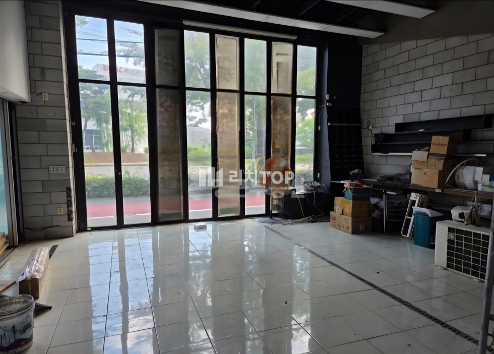 경남 창원시 마산회원구 봉암동 \u2714\ufe0f 봉암동 큰 도로가 자동차 용품 판매점, 썬팅샵등 추천 월세 매물번호 12967 사진 2