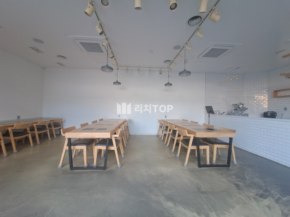 경남 창원시 진해구 석동 유동인구 많은 1층 상가 임대 월세 매물번호 12977 사진 1