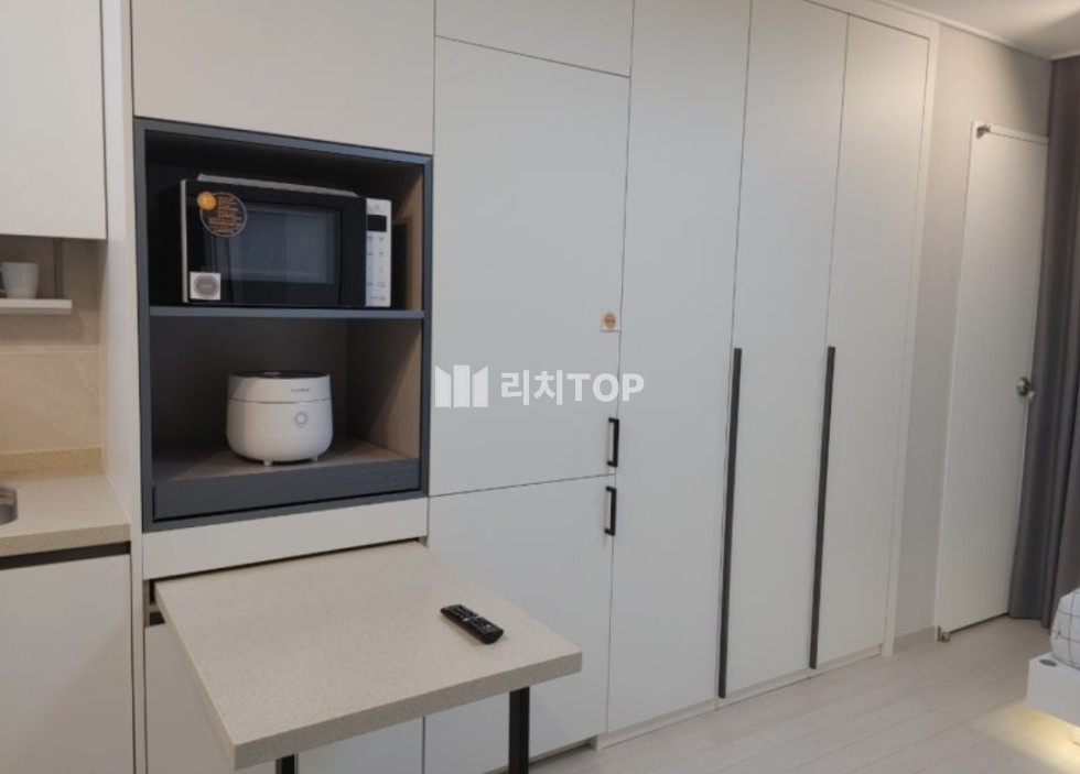 경남 창원시 의창구 팔용동 \u2705\ufe0f창원 팔용동 신화더플랙스시티 오피스텔 매매 \u2705\ufe0f14평형(원룸형) \u2705\ufe0f신축 풀옵션 \u2705\ufe0f주차편리 \u2705\ufe0f수익률 좋음 \u2705\ufe0f창원의 오피스텔 수요 풍부 (미래 투자가치) 매매 매물번호 13047 사진 1