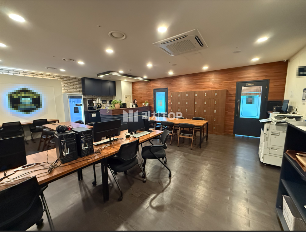 경남 창원시 의창구 중동 \u2714\ufe0f 중동 어반브릭스 인테리어 완벽한 사무실 자리 무권리 임대 시설물 일체 월세 매물번호 13277 사진 1