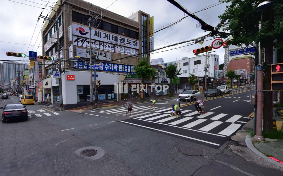 경남 창원시 의창구 도계동 \u2714\ufe0f 도계동 사거리 코너각지 전면 창이 넓어 가시성 최고인 자리 1층 상가임대 월세 매물번호 13312 사진 2
