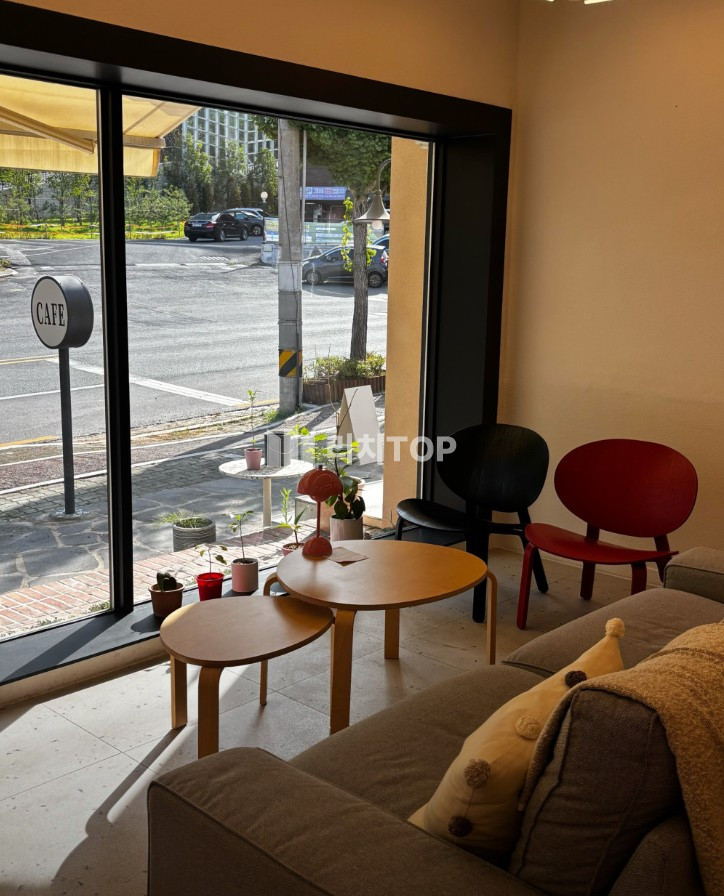 경남 창원시 성산구 중앙동 \u2714\ufe0f 중앙동 아파트 단지앞 1층 상가 임대 인테리어 이쁘고 유동인구 많은곳 월세 매물번호 13316 사진 1