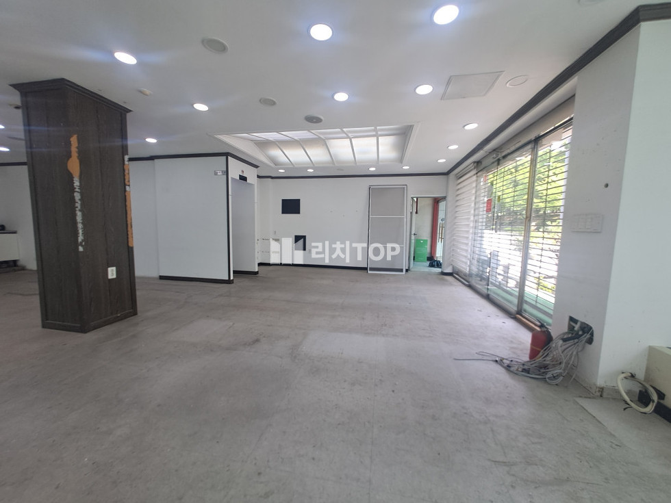 경남 창원시 의창구 사림동 창원도청인근 1층 코너각지 상가 임대 월세 매물번호 13370 사진 3