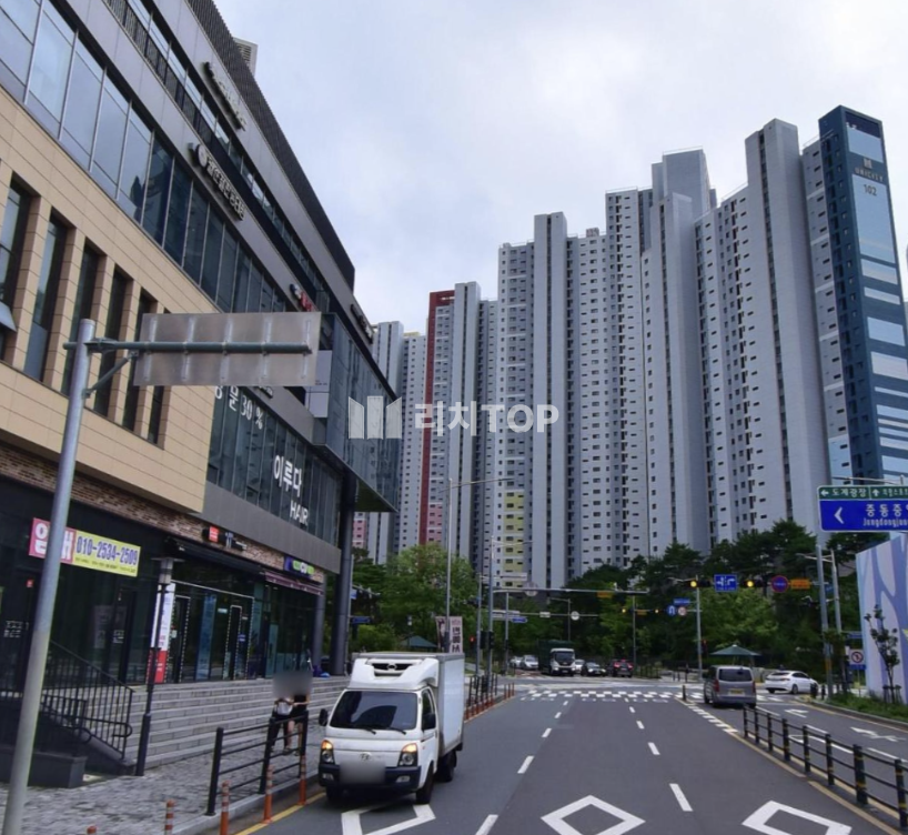 경남 창원시 의창구 중동 창원 의창구 중동 어반브릭스 13평 상가 임대 내부 깔끔한 인테리어 합리적 임대료 월세 매물번호 13371 사진 3