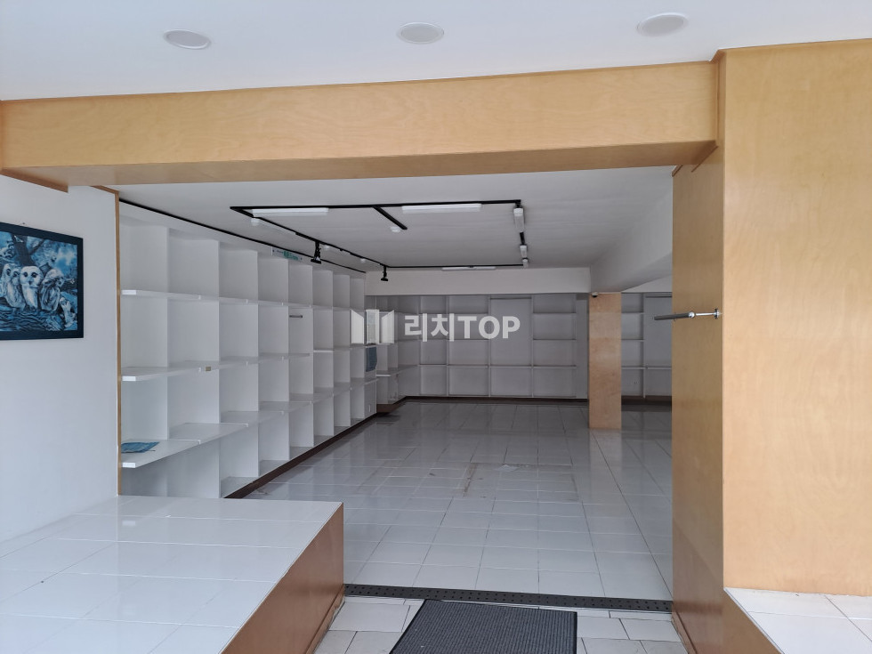 경남 창원시 성산구 남양동 남양사거리 코너각지 반지하 1층상가 임대 월세 매물번호 13402 사진 2