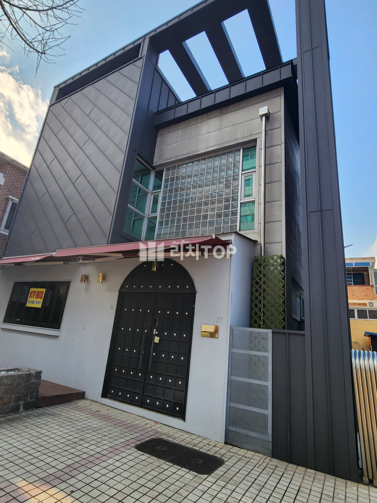 경남 창원시 성산구 중앙동 \u2714\ufe0f 중앙동 도로변 1층 상가 임대 눈에 띄는 이쁜 건물 인테리어 되어 있어 몸만 들어가면 되는 곳 월세 매물번호 13474 사진 8