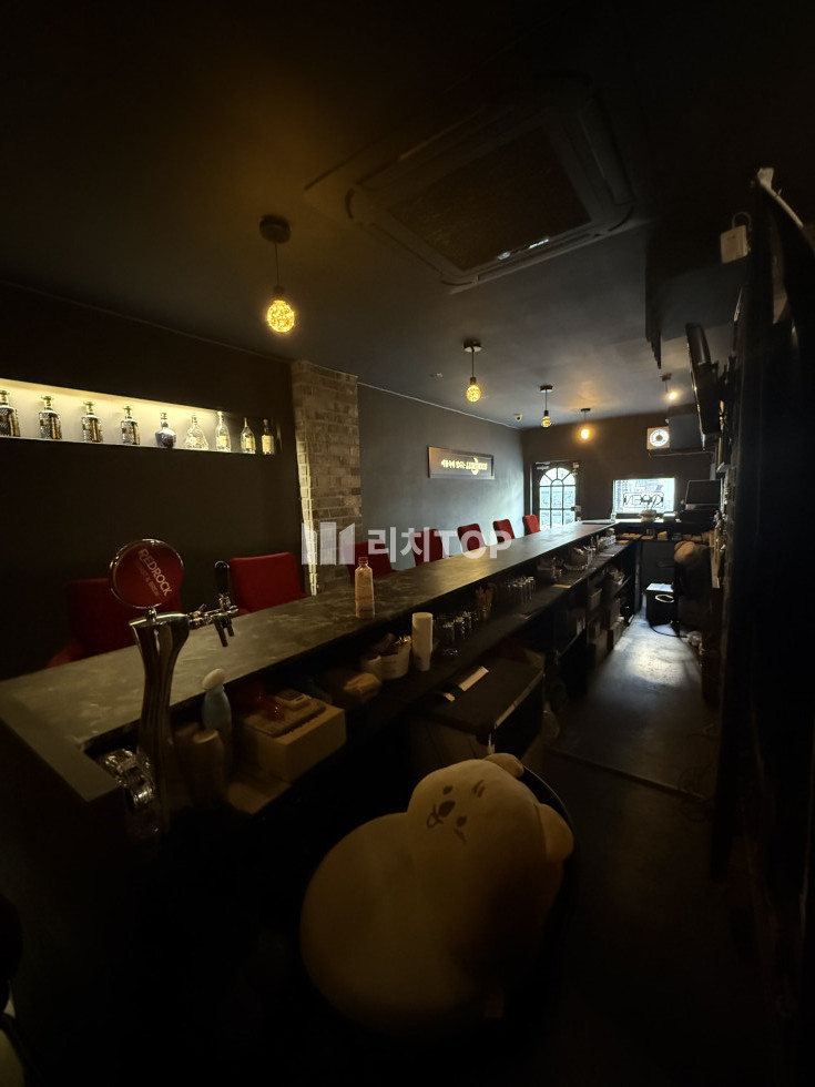 경남 창원시 진해구 화천동 \u2714\ufe0f 진해 화천동 깔끔하게 관리잘된 아기자기한 BAR 무권리 바로 잡으세요!! 월세 매물번호 13559 사진 2