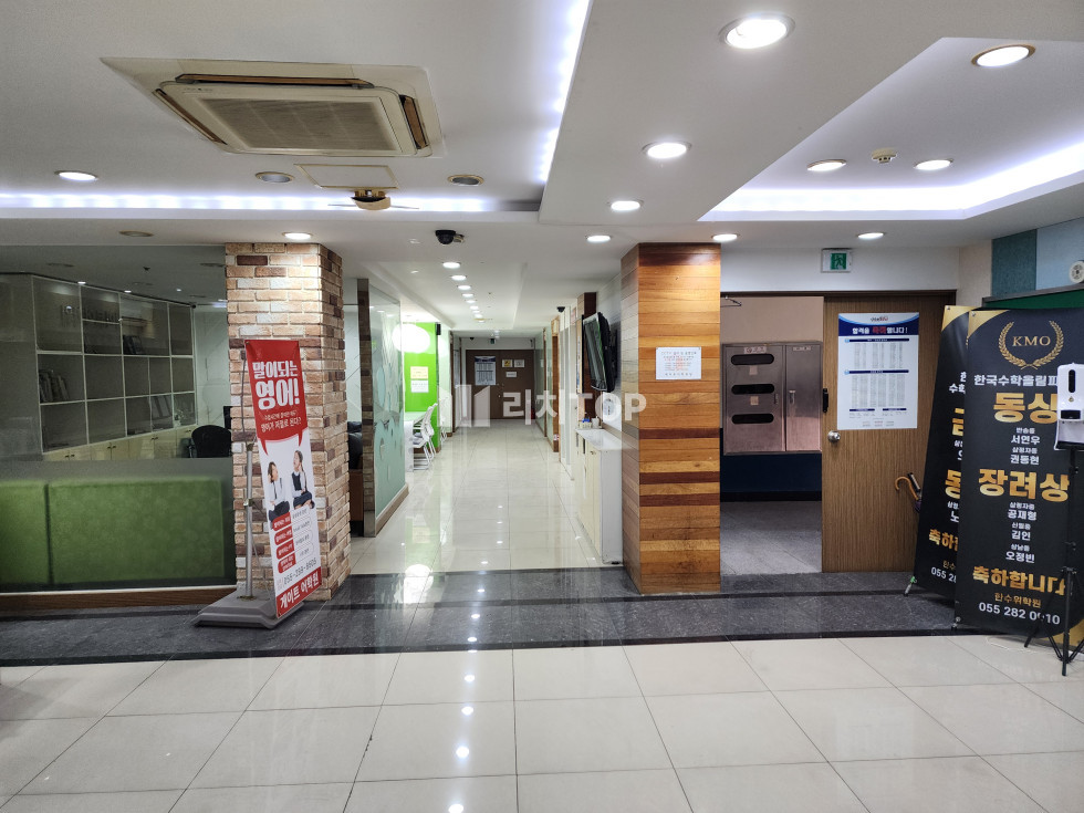 경남 창원시 성산구 대방동 \u2714\ufe0f 대방동 특히 학생 유동인구 많은곳 학원, 독서실, 스터디카페, 사무실 추천 월세 매물번호 13742 사진 1