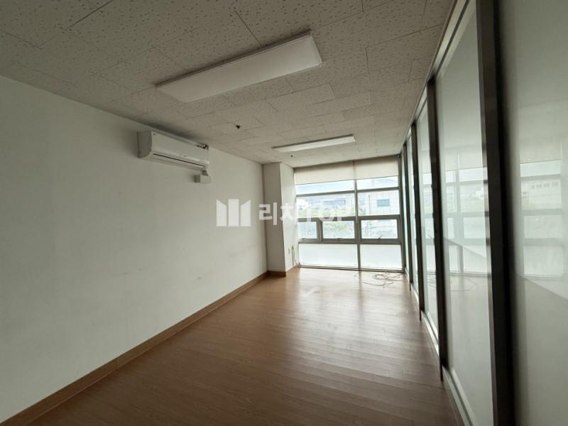 경남 창원시 성산구 용호동 용호동 30평 사무실 임대 월세 매물번호 13765 사진 3