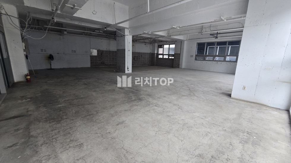경남 창원시 의창구 사림동 \u2714\ufe0f 사림동 중앙역세권 깔끔한 사무실 자리 임대 렌트프리 좋은 조건 추천 월세 매물번호 13791 사진 2