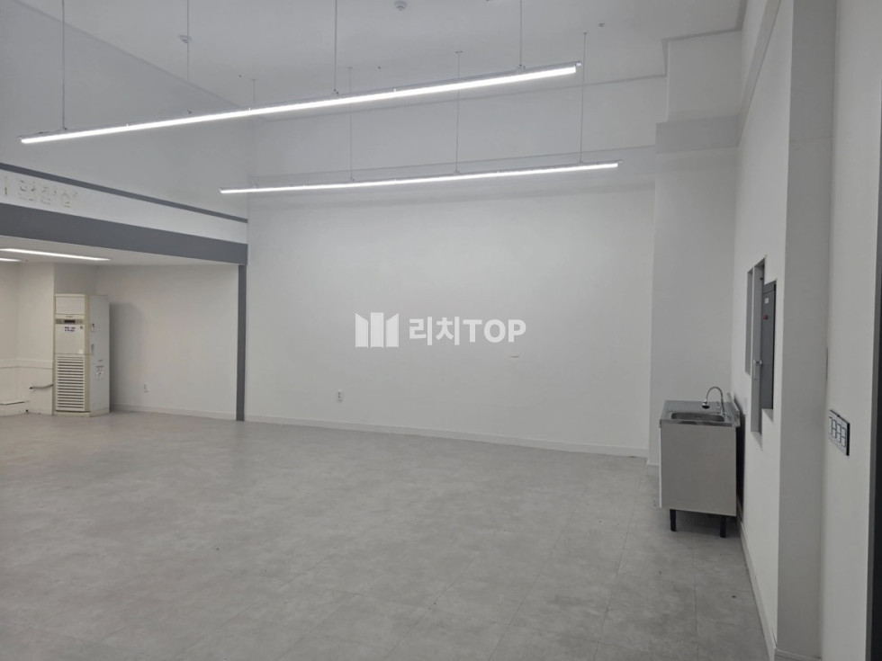 경남 창원시 성산구 성산동 ✔️ SK테크노파크내 음식점 자리 추천 내부창고 보유 냉난방 에어컨 완비 점심장사 추천 월세 매물번호 13861 사진 2
