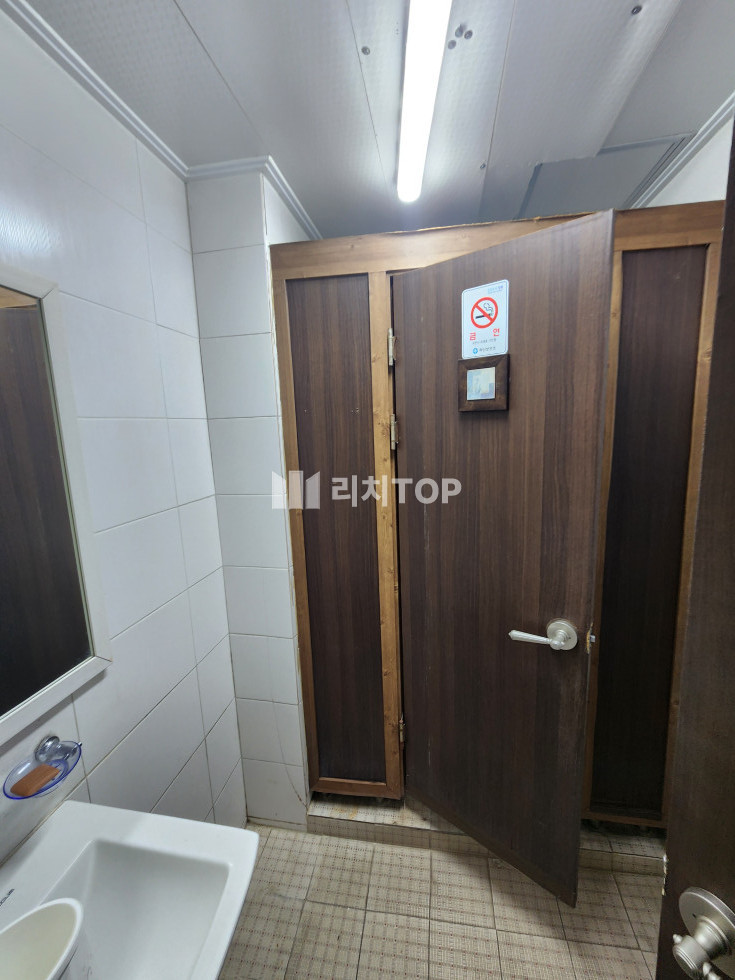 경남 창원시 마산회원구 석전동 ✔️ 마산역 사거리 광고효과좋고 유동인구 많은 1층 상가 임대 월세 매물번호 13886 사진 4