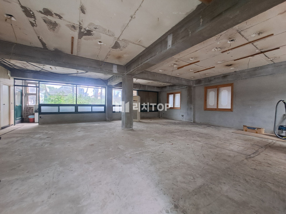 경남 창원시 성산구 상남동 상남동 아파트 대단지 맞은편 1층 상가 임대 월세 매물번호 13897 사진 2