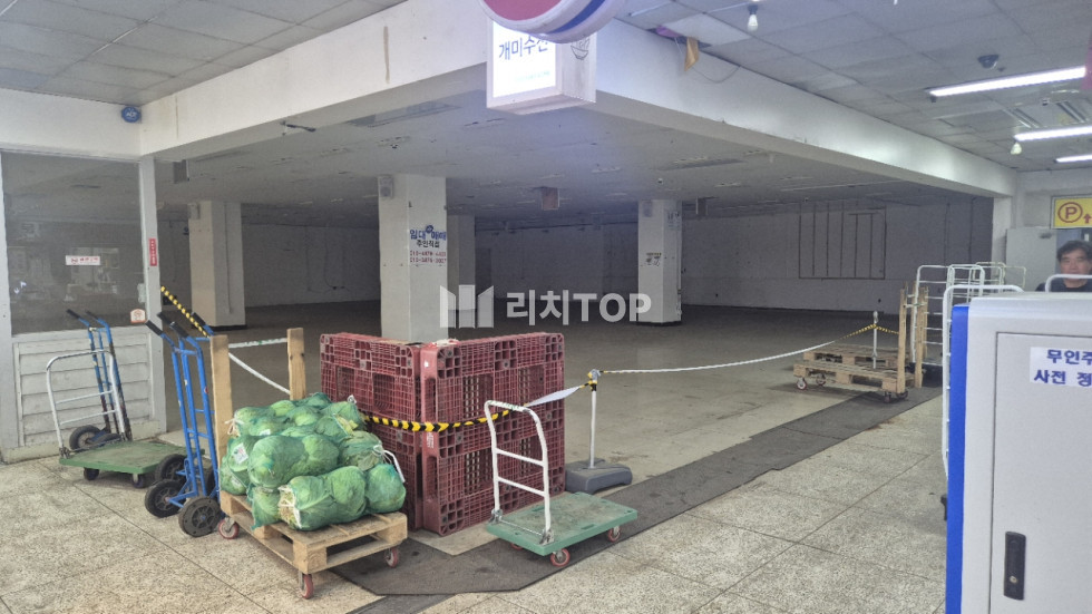 경남 창원시 성산구 상남동 창원 상남시장 1층 대형 판매시설 임대｜전용 136평·양방향 노출 우수점포 월세 매물번호 13987 사진 4