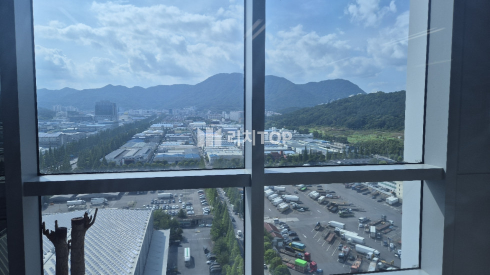 경남 창원시 의창구 팔용동 창원 팔용동 스마트업타워 지식산업센터 사무실 임대 30평 월세 매물번호 13992 사진 2