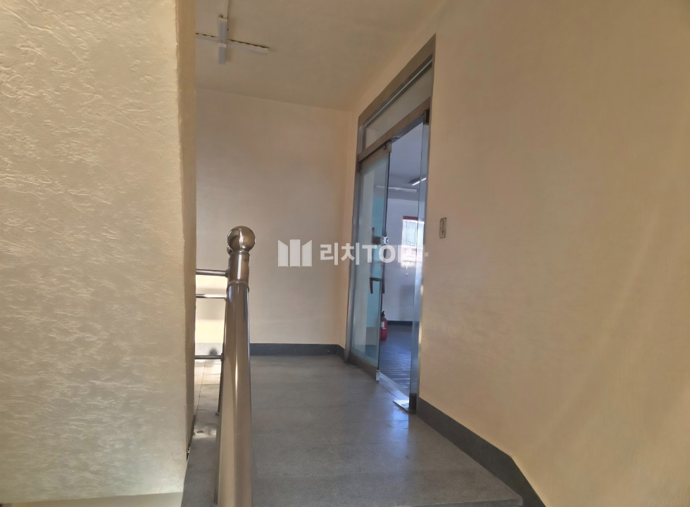 경남 창원시 의창구 소답동 ✔️ 소답동 유동인구 많은 곳 코너 상가 2층 임대 월세 매물번호 14017 사진 3