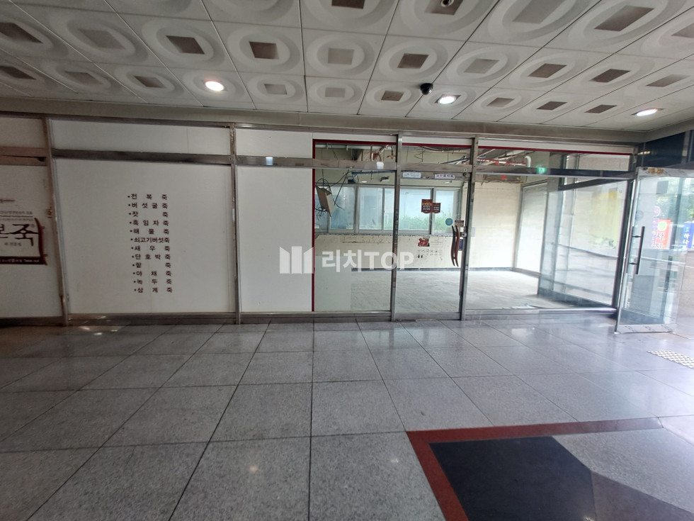 경남 창원시 성산구 대방동 신대방동 공영주차장 바로 앞, 무권리 1층 소형상가 월세 매물번호 14124 사진 2