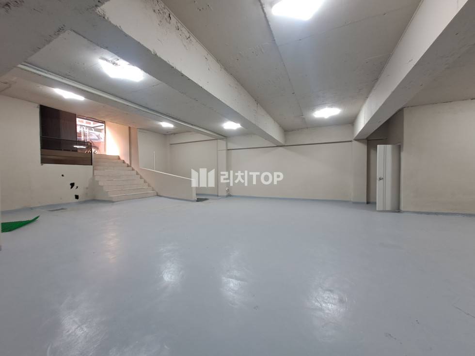 경남 창원시 의창구 사림동 사림동 주택단지 내, 반지하 임대 월세 매물번호 14141 사진 1
