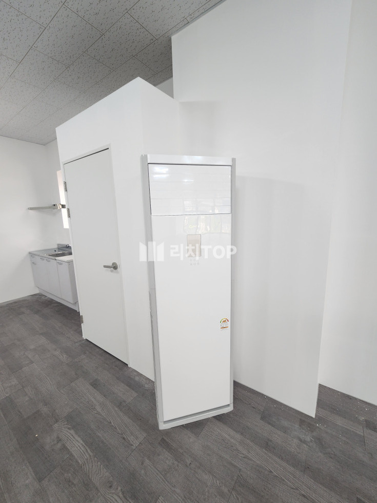 경남 창원시 성산구 성주동 ✔️ 30평대 사무실 임대 현재 인테리어 완료 새에어컨 설치 월세 매물번호 14142 사진 4