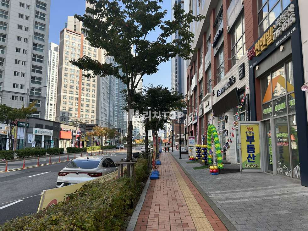 인천 서해구 청라동 청라2동 현대썬앤빌 1층 메가바로옆 최저월세 무권리 월세 매물번호 10068 사진 2