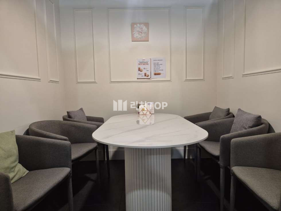 인천 서해구 청라동 청라동 중대형평수 1층 내부 인테리어 A급 감성 좋은 카페 임대 월세 매물번호 10133 사진 5
