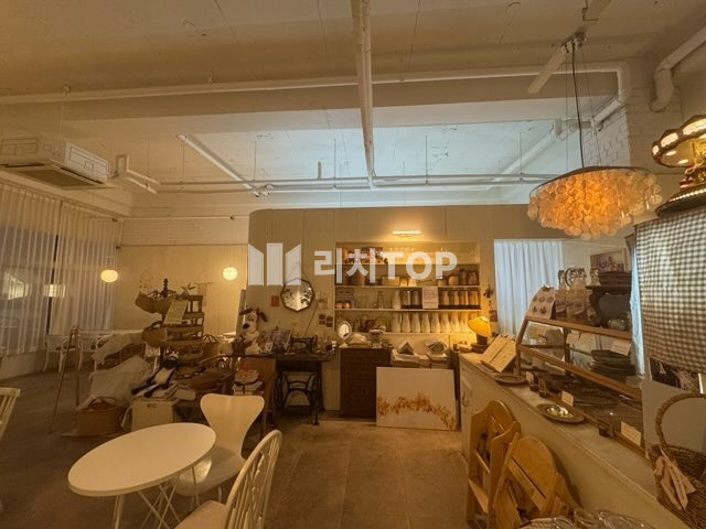 인천 서해구 청라동 청라동 인테리어 좋은 1층 30평 카페 임대 월세 매물번호 10131 사진 2