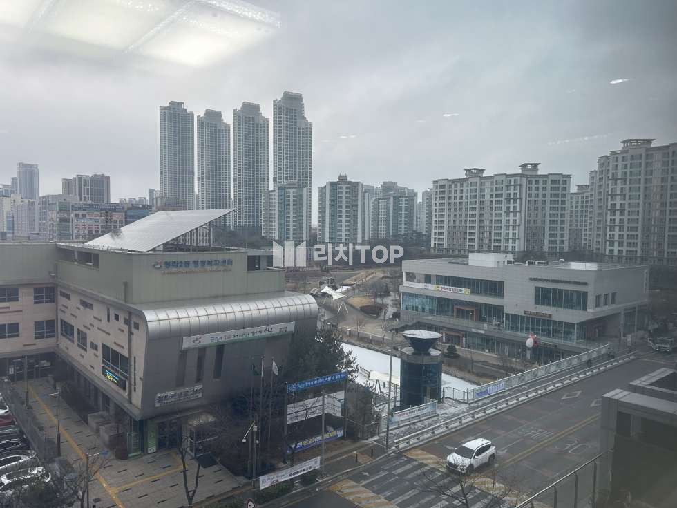 인천 서해구 청라동 청라동 / 공원뷰!! / 즉시입주 / 실입주&투자용 / 구조 깔끔한 쓰리룸 매매 매물번호 10140 사진 1