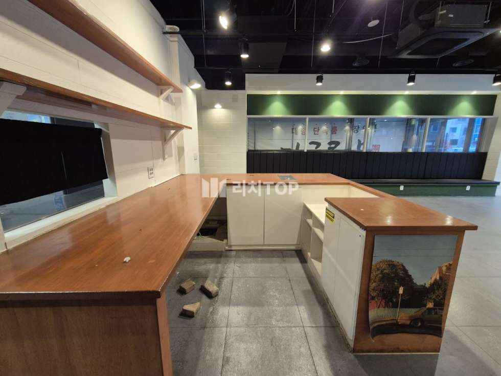 인천 서해구 청라동 청라 커낼웨이 수변1층 실 29평 상가 무권리 공실 임대 월세 매물번호 10388 사진 3