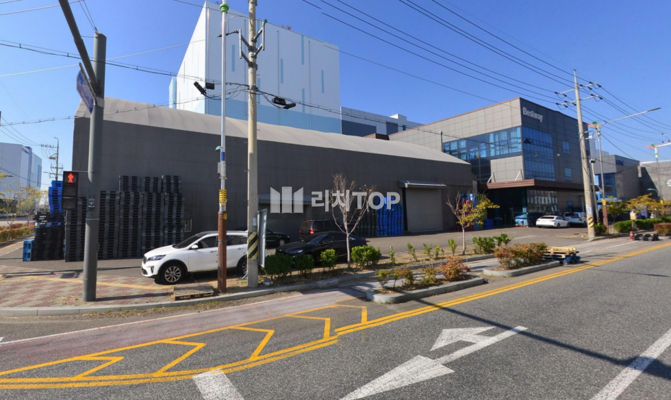인천 서해구 원창동 [서구 원창동 공장] 건물694평(토지1064평,천막450평 포함) 코너 대형부지 매매 매물번호 10279 사진 1