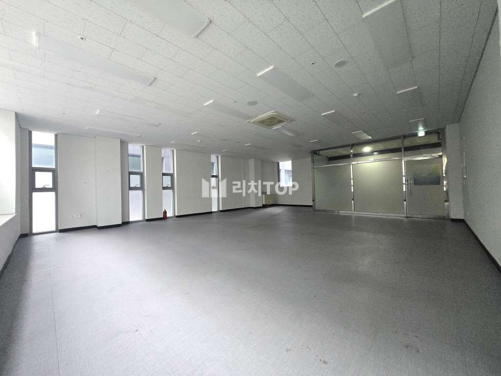 인천 서해구 청라동 162-6 (마르씨엘) .동 청라 1동 전용28 | 마르씨엘 2층 | 무권리 공실 | 핵심상권 월세 매물번호 10518 사진 2