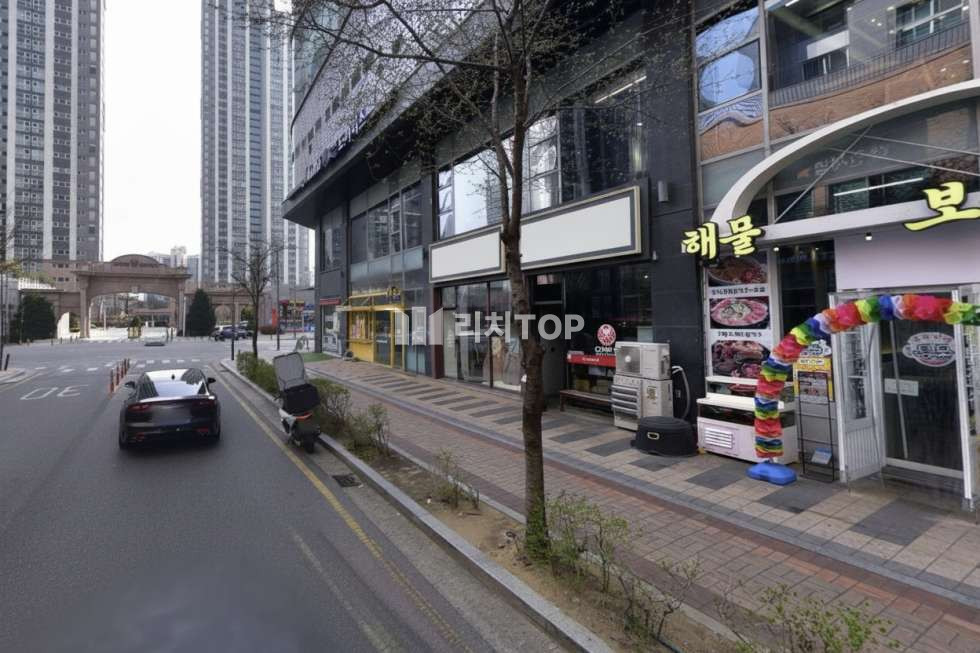 인천 서해구 청라동 158-2 ((주)청라스파렉스) 1동 청라동 스파렉스 1층 21평 | 동향 권리금 협의 상가 월세 매물번호 10599 사진 1