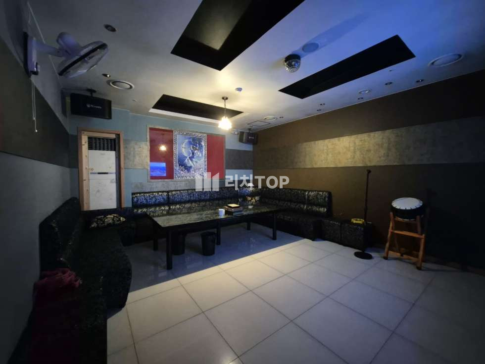 인천 서해구 청라동 청라동 전용 70평 상가 , 현 노래방 업종 운영중인 상가 매매 매매 매물번호 10721 사진 6