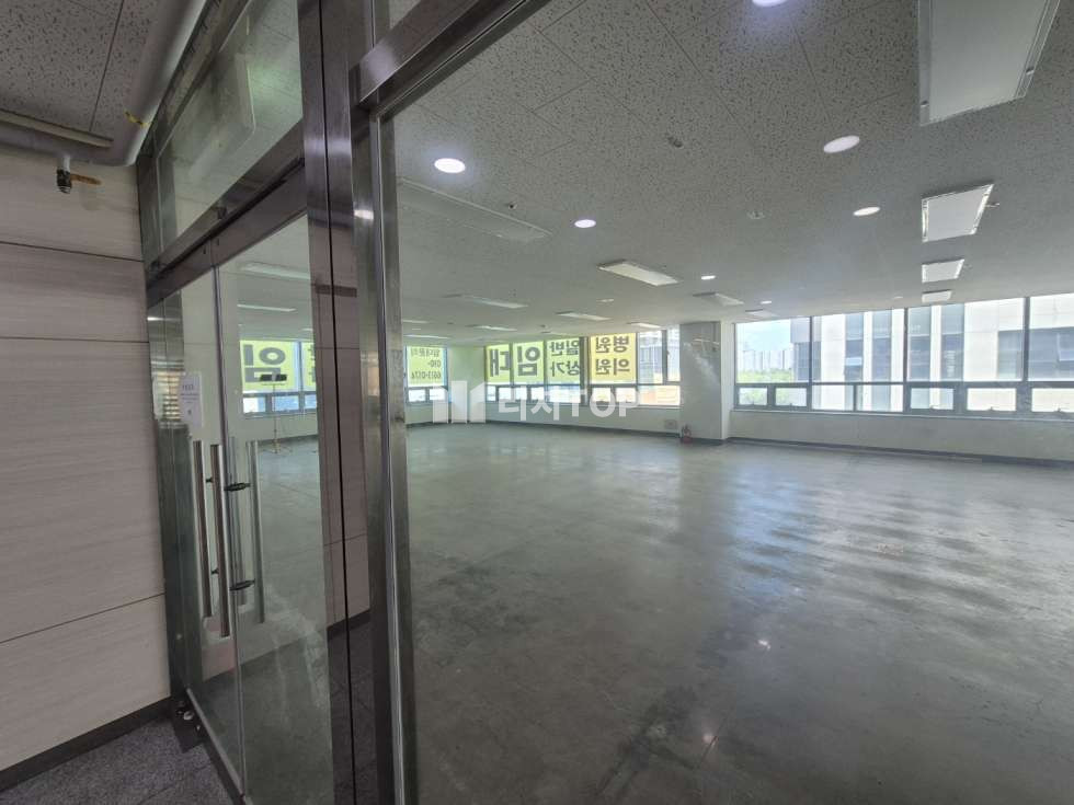 인천 서해구 청라동 청라3동 전용81평 공실 점포 임대 월세 매물번호 10805 사진 3